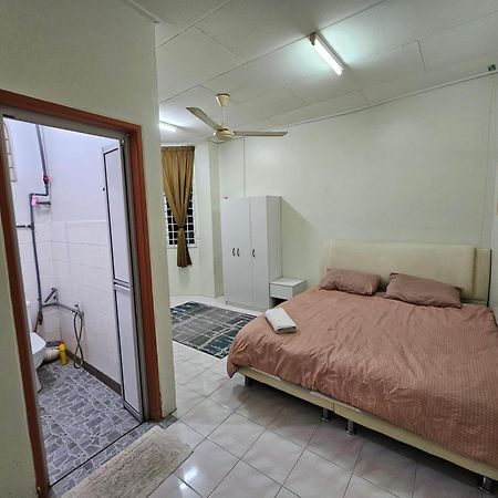 Ruhani Homestay 3 Kb - 4 Bedroom Fully Airconditioned With Wifi & Netflix 哥打巴鲁 外观 照片
