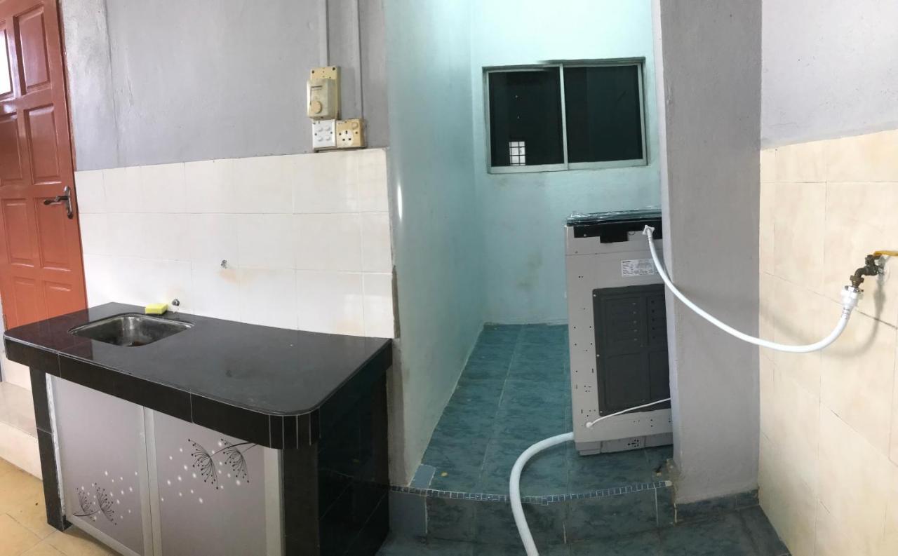 Ruhani Homestay 3 Kb - 4 Bedroom Fully Airconditioned With Wifi & Netflix 哥打巴鲁 外观 照片