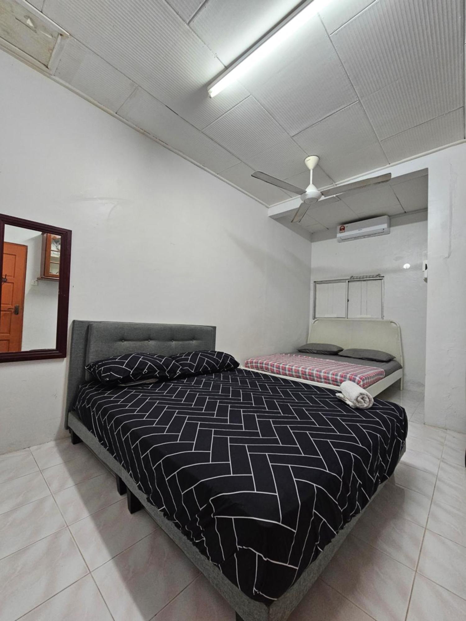Ruhani Homestay 3 Kb - 4 Bedroom Fully Airconditioned With Wifi & Netflix 哥打巴鲁 外观 照片