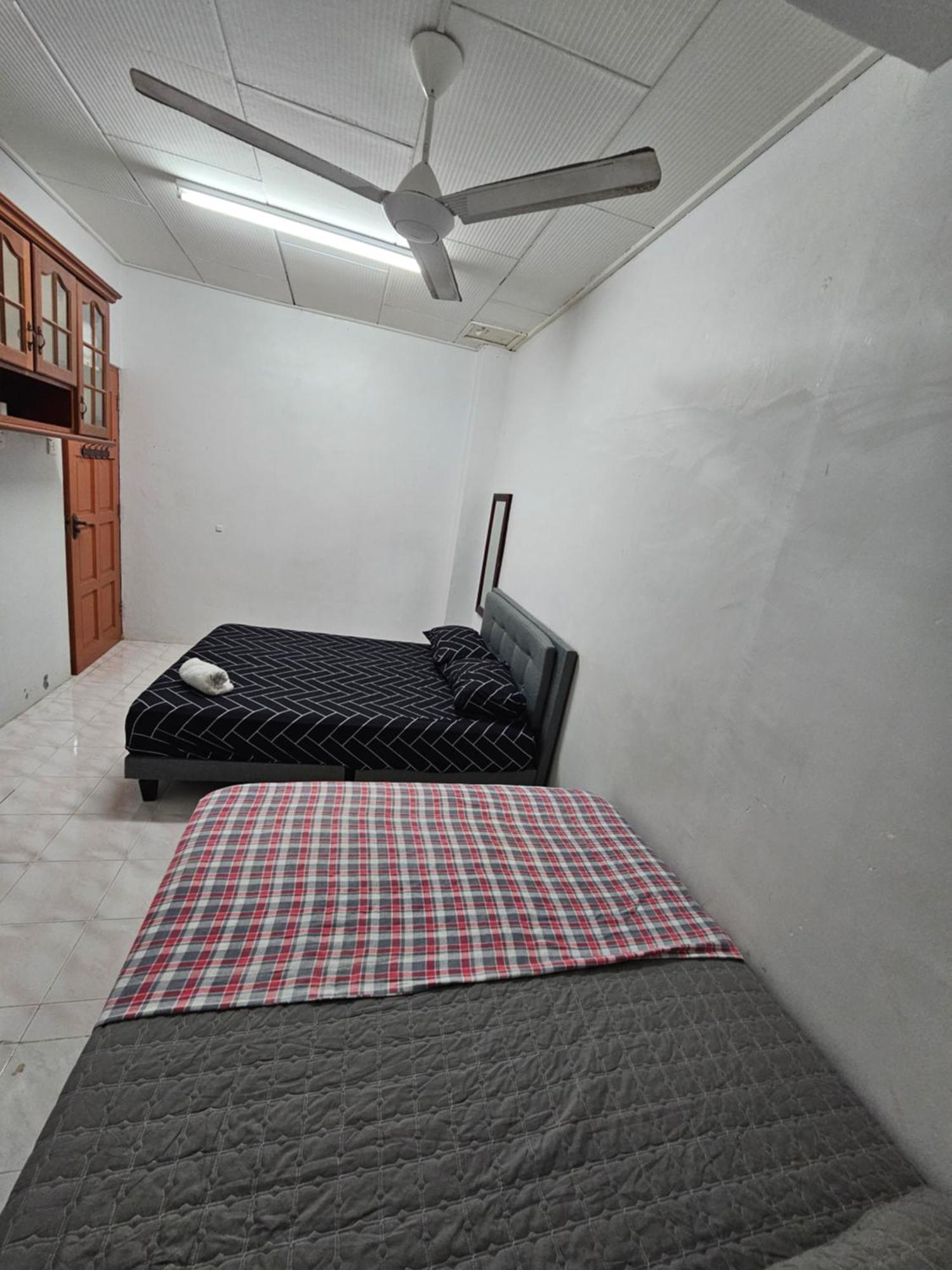 Ruhani Homestay 3 Kb - 4 Bedroom Fully Airconditioned With Wifi & Netflix 哥打巴鲁 外观 照片