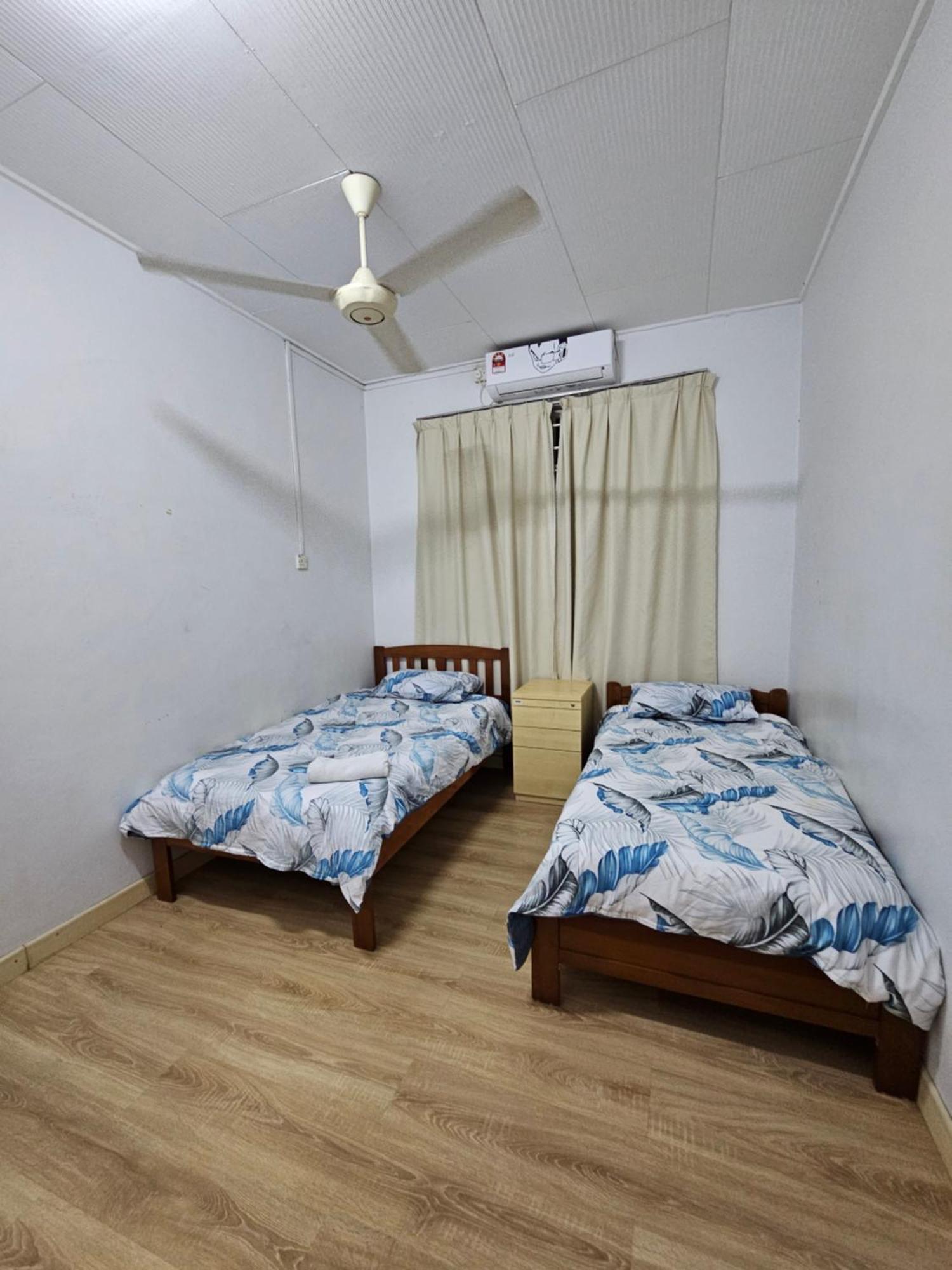 Ruhani Homestay 3 Kb - 4 Bedroom Fully Airconditioned With Wifi & Netflix 哥打巴鲁 外观 照片