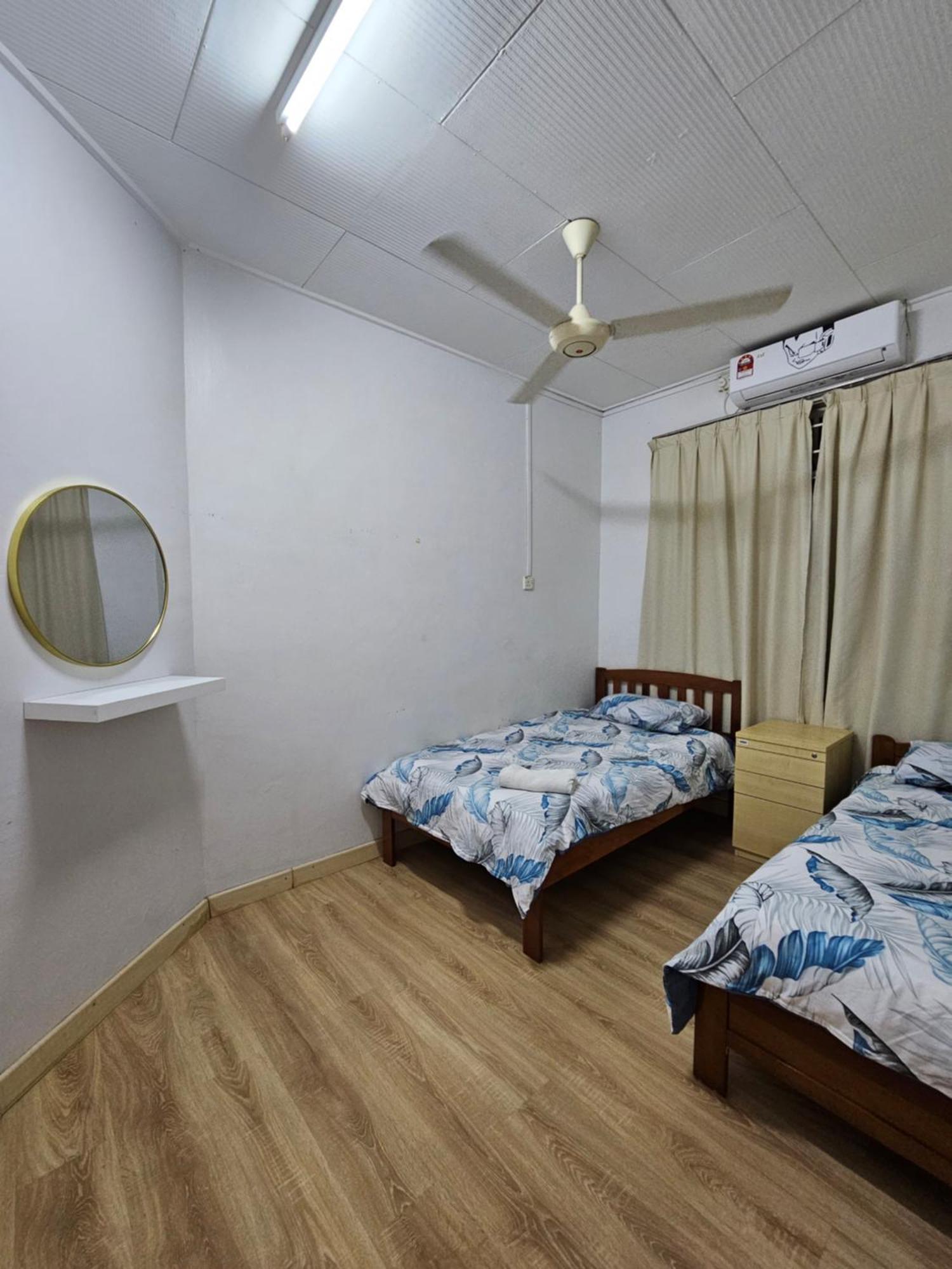 Ruhani Homestay 3 Kb - 4 Bedroom Fully Airconditioned With Wifi & Netflix 哥打巴鲁 外观 照片